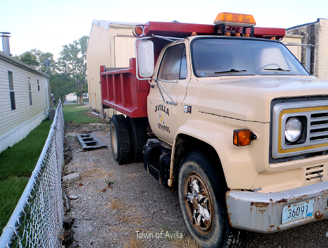 1982 Chevy C60 Dump Truck, right front